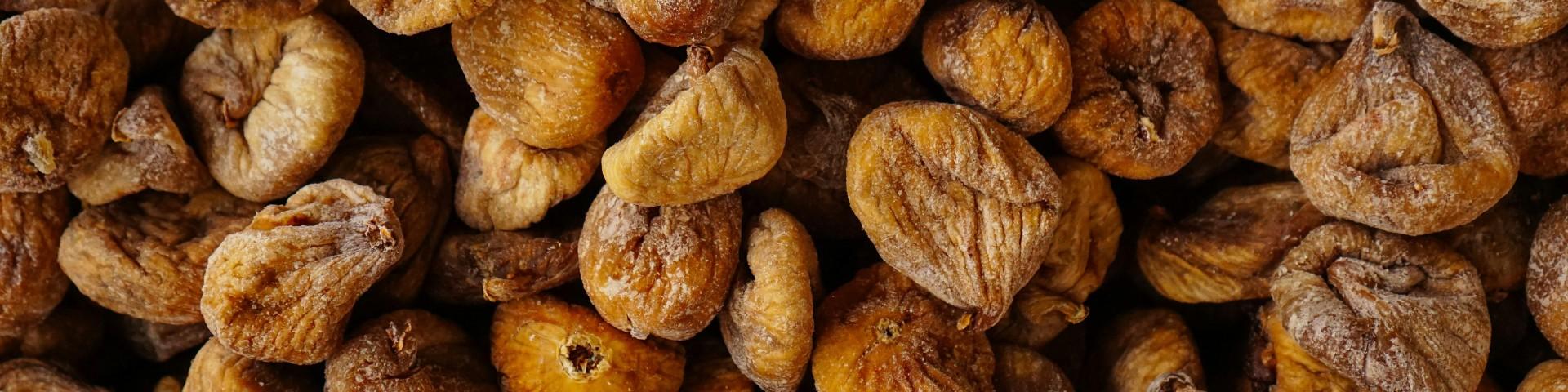 A bunch of dried figs