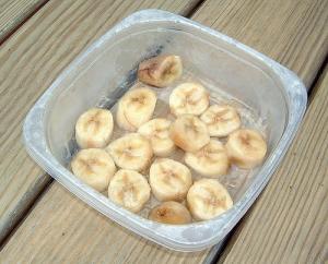 Frozen banana slices