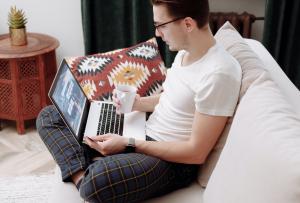Pyjama bottoms combined with a T-shirt