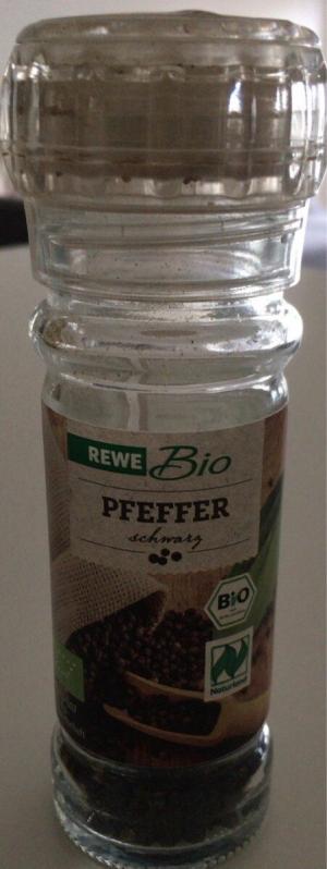 Example of an organic, private-label black pepper brand in Germany