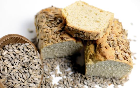 German sunflower seed bread (Sonnenblumenbrot)