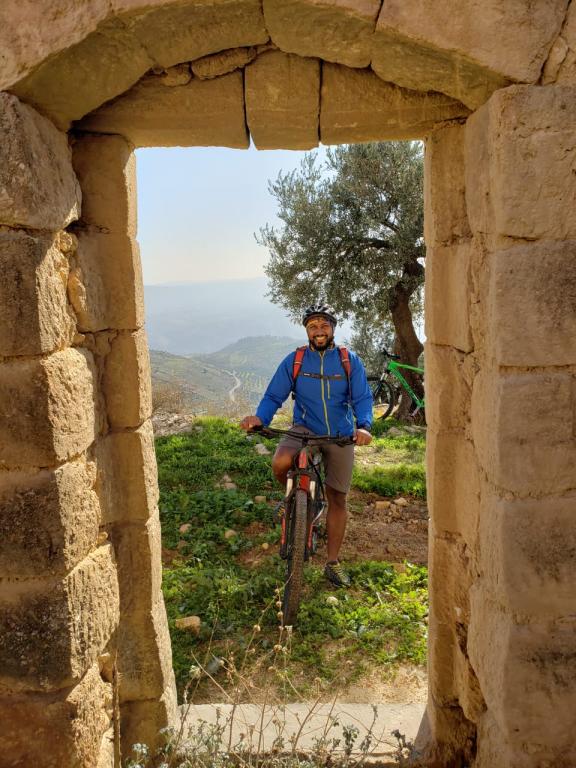 Ayman Abd Alkareen