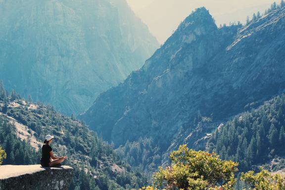 Meditation in nature induces an inspirational setting for self-development