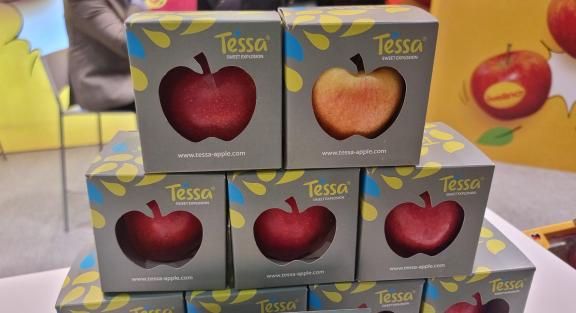 Figure 8: Promotion of the Tessa club apple at FruitLogistica