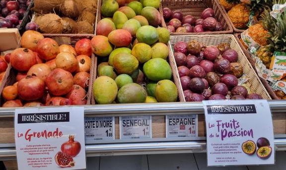 Figure 11 - Fresh fruit from multiple African and American countries of origin in a mainstream French supermarket