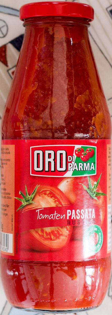 Tomato passata, the Oro brand in Germany