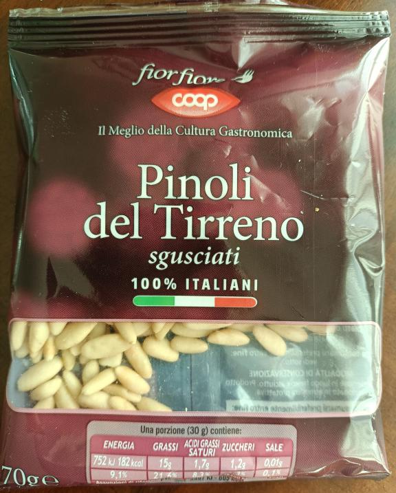 Private label Italian pine nuts by Coop