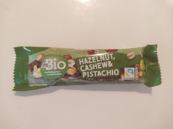 Snack bar made with organic pistachios