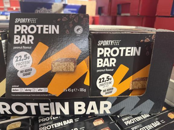 Protein bar made with groundnuts