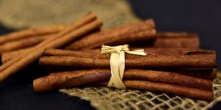 Cinnamon sticks